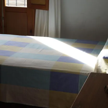 Casa Rural La Jara -fonda De Navarres- Мини-отель Navarres